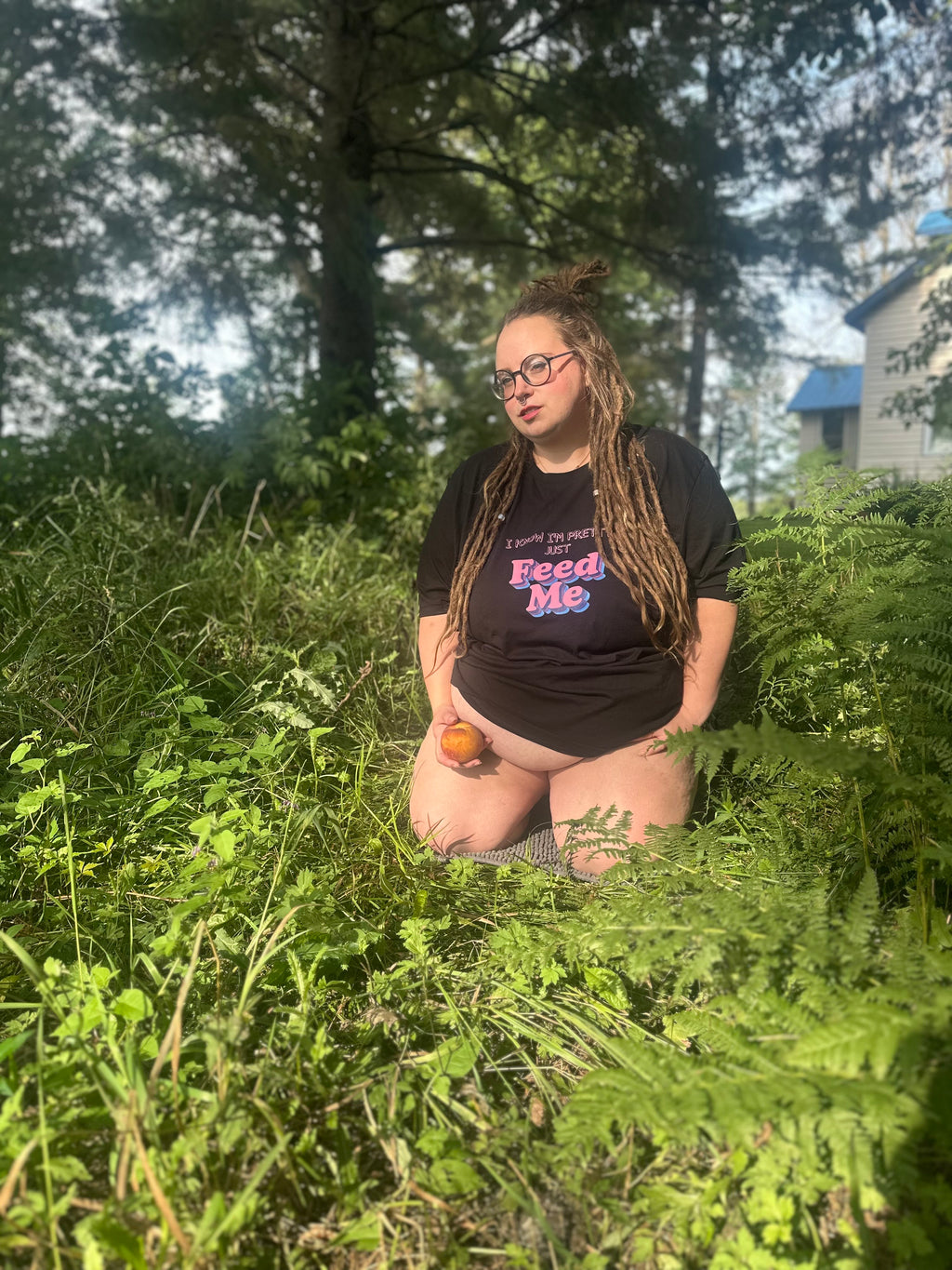 I Know I’m Pretty Just Feed Me Shirt – A Curvy Twist on the Classic “Feed Me and Tell Me I’m Pretty” tee